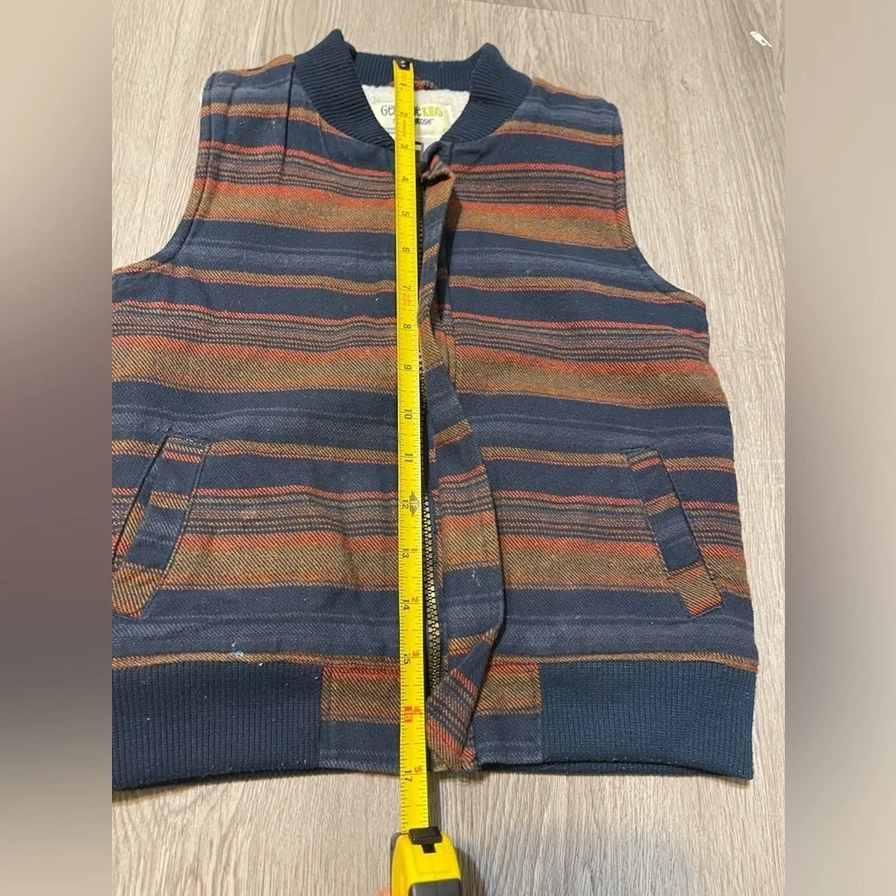 Osh kosh printed vest